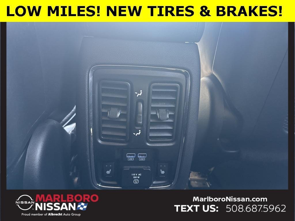 used 2017 Jeep Grand Cherokee car, priced at $19,634