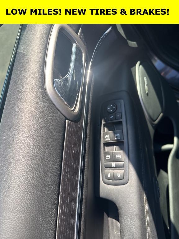 used 2017 Jeep Grand Cherokee car, priced at $19,634