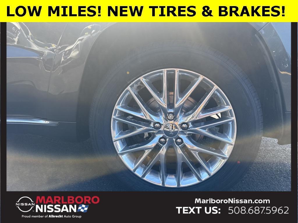 used 2017 Jeep Grand Cherokee car, priced at $19,634