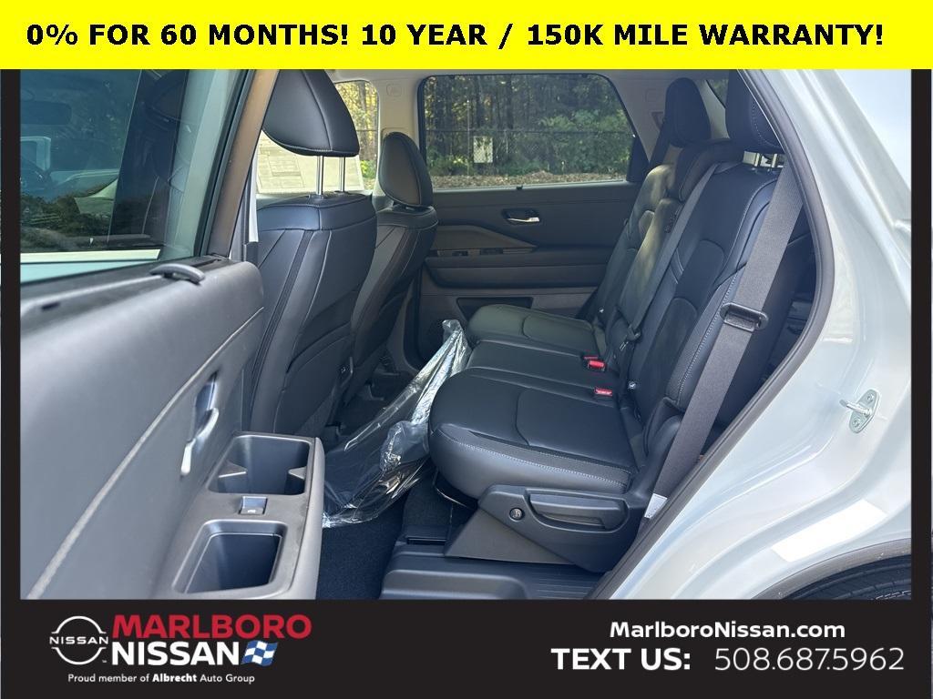 new 2025 Nissan Pathfinder car, priced at $39,133