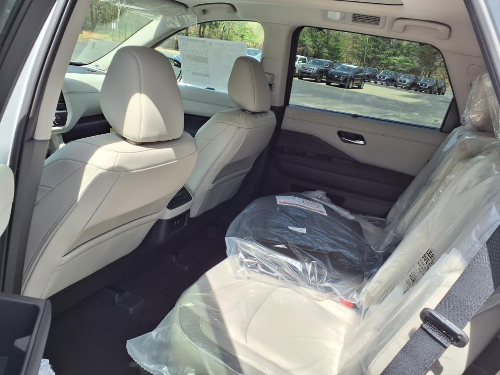 new 2025 Nissan Pathfinder car, priced at $45,230