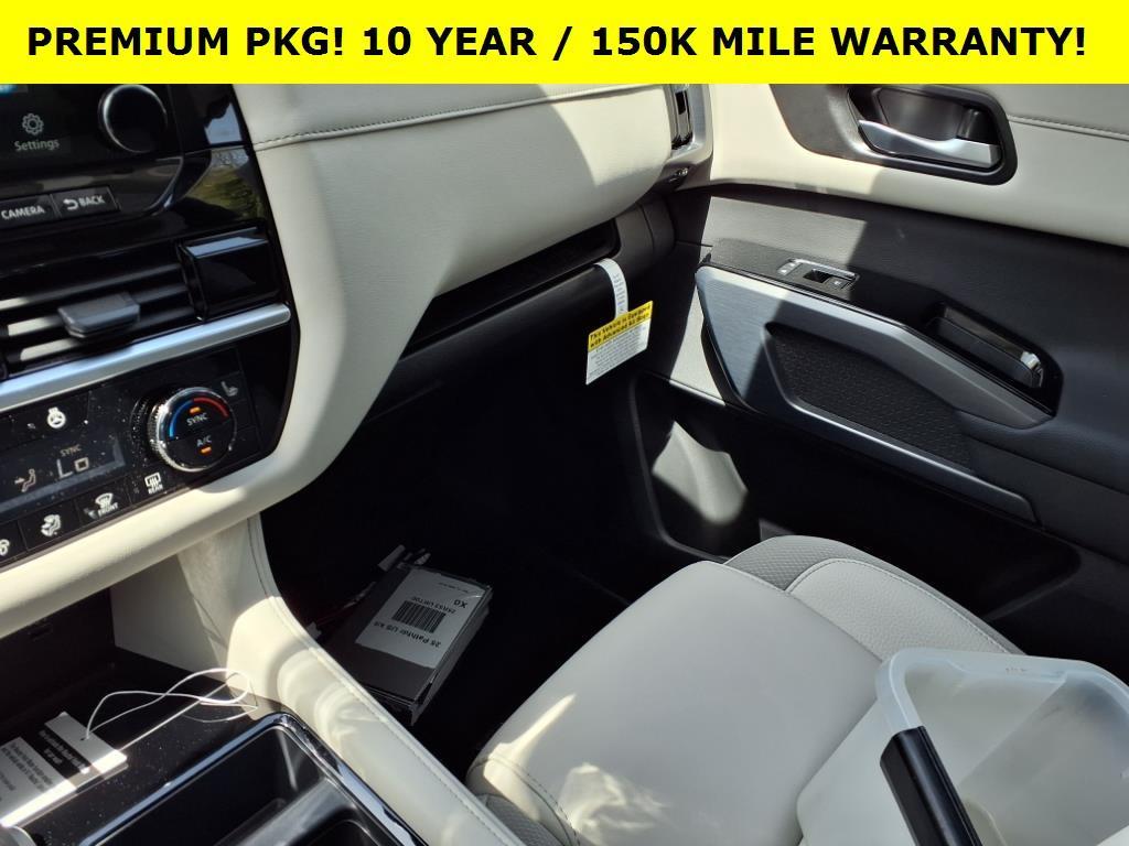 new 2025 Nissan Pathfinder car, priced at $46,230