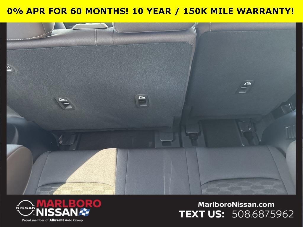 new 2025 Nissan Pathfinder car, priced at $40,292