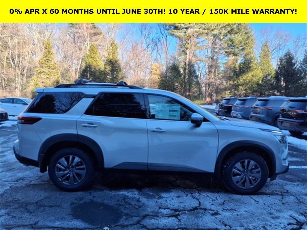 new 2025 Nissan Pathfinder car, priced at $40,992