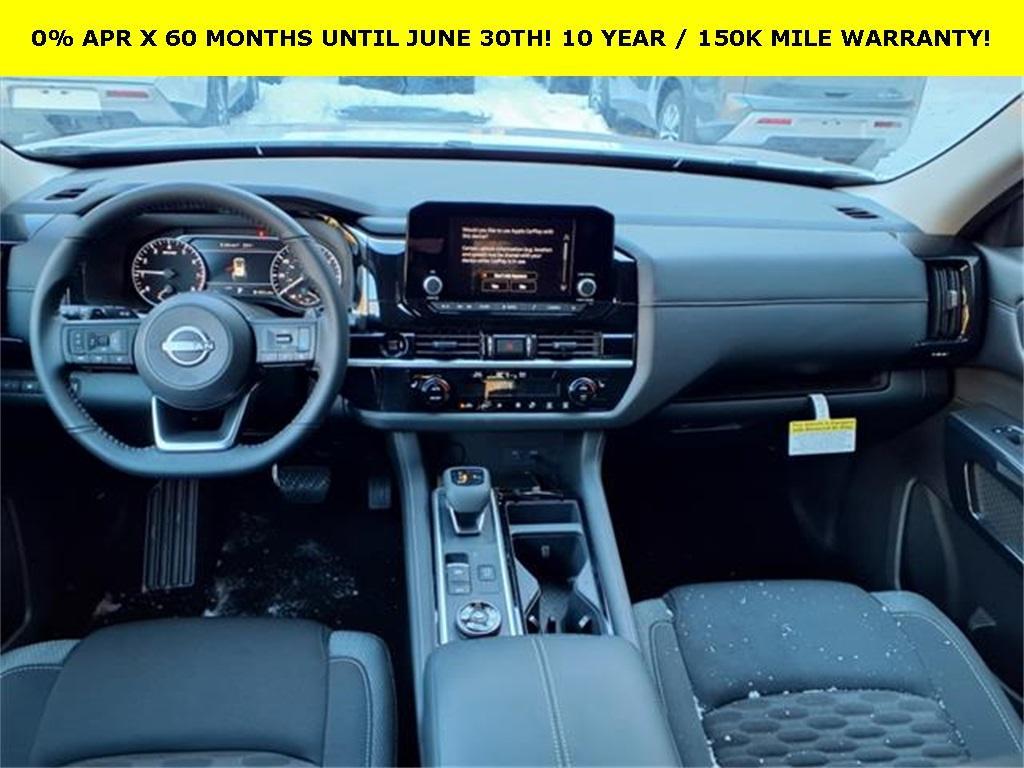 new 2025 Nissan Pathfinder car, priced at $40,992