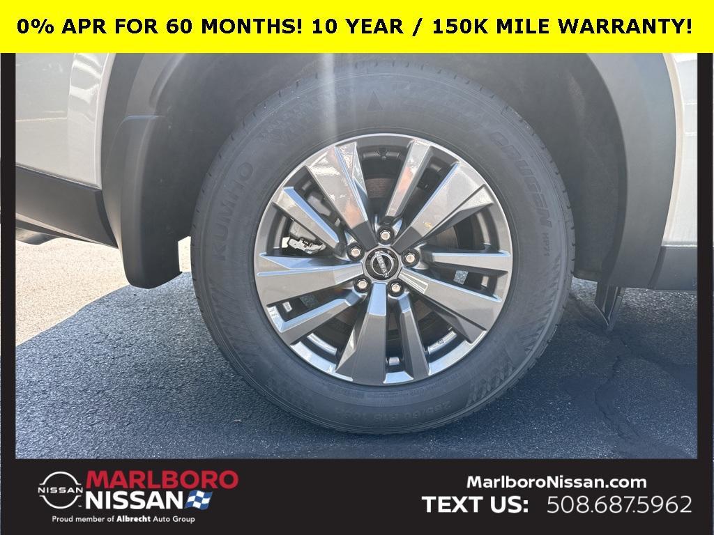 new 2025 Nissan Pathfinder car, priced at $40,292
