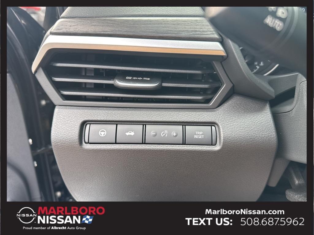new 2025 Nissan Altima car, priced at $31,197