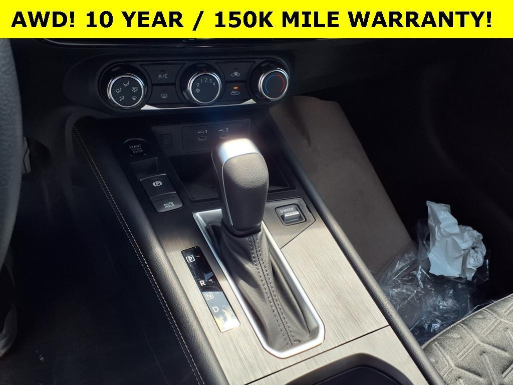 new 2025 Nissan Kicks car, priced at $26,405