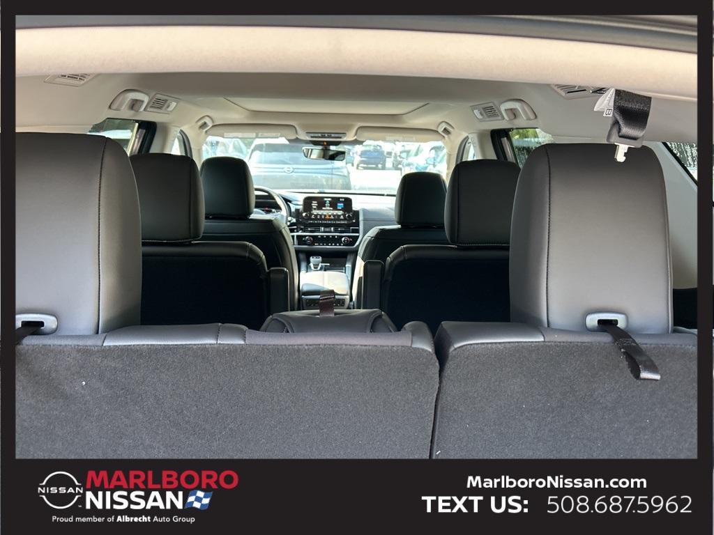 new 2025 Nissan Pathfinder car, priced at $47,131