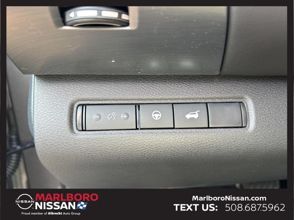 new 2025 Nissan Pathfinder car, priced at $47,131