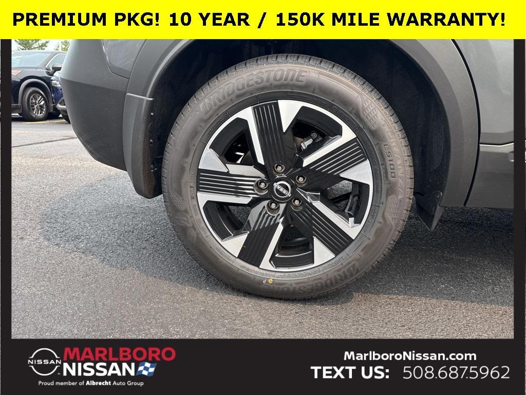 new 2025 Nissan Kicks car, priced at $28,425
