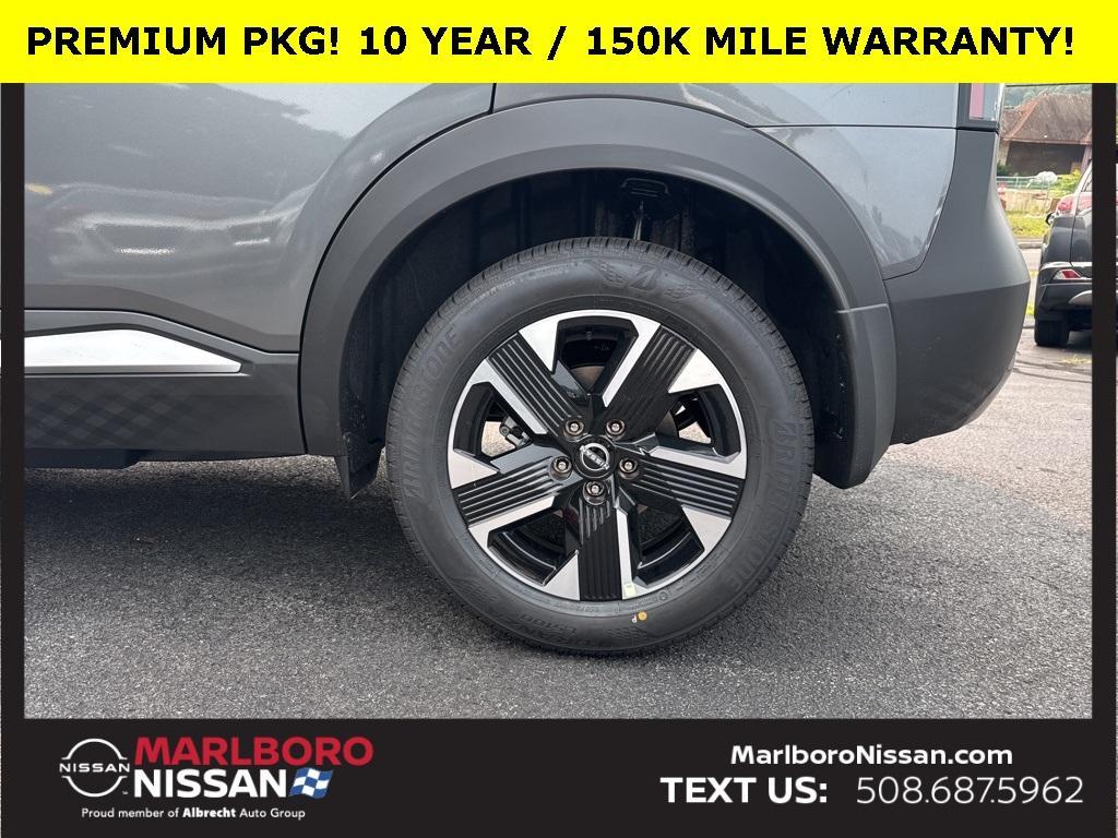 new 2025 Nissan Kicks car, priced at $28,425