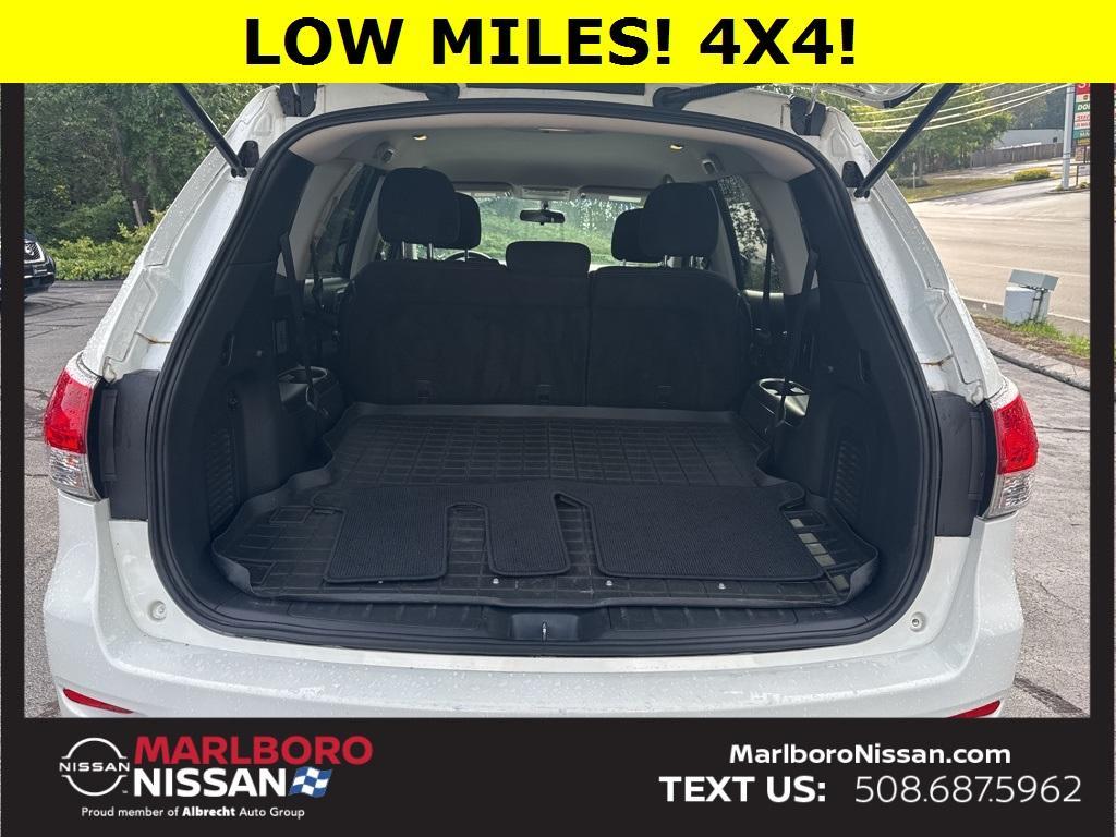 used 2014 Nissan Pathfinder car, priced at $8,999