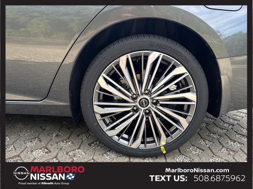 new 2025 Nissan Altima car, priced at $35,772