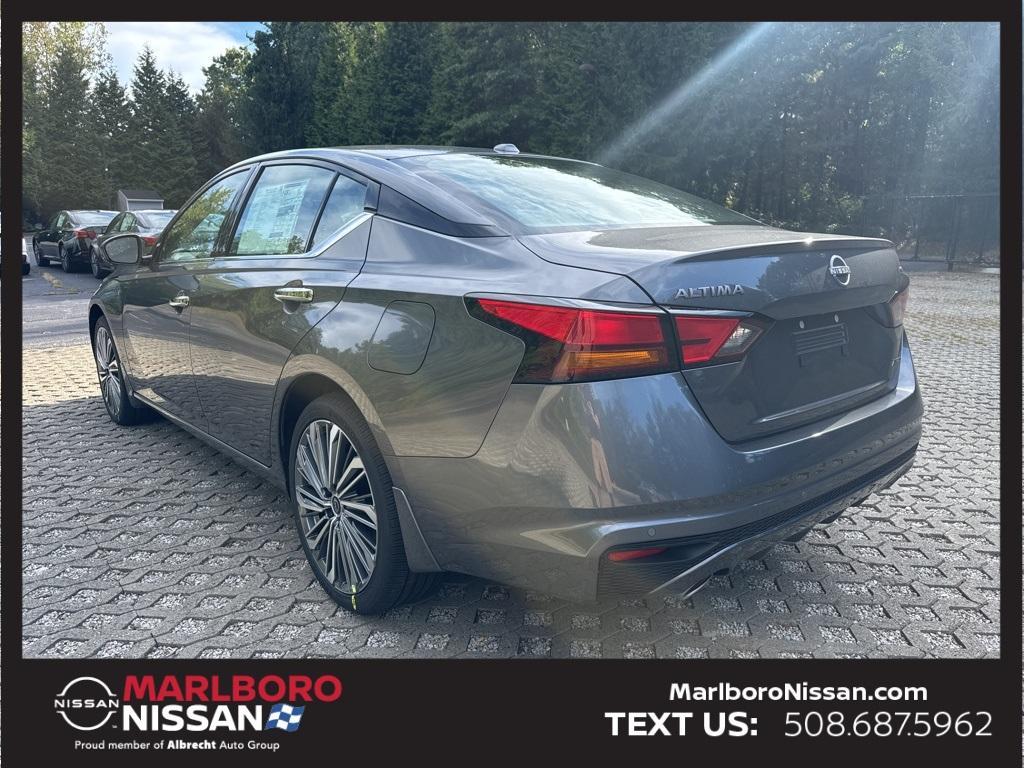 new 2025 Nissan Altima car, priced at $35,772