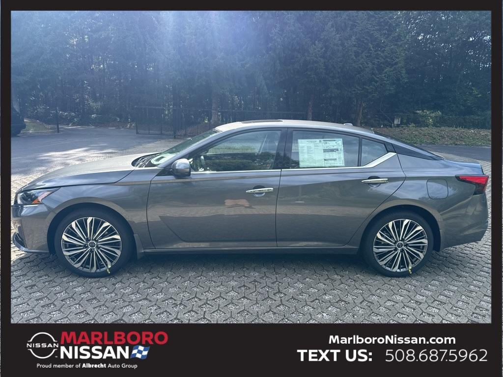 new 2025 Nissan Altima car, priced at $35,772