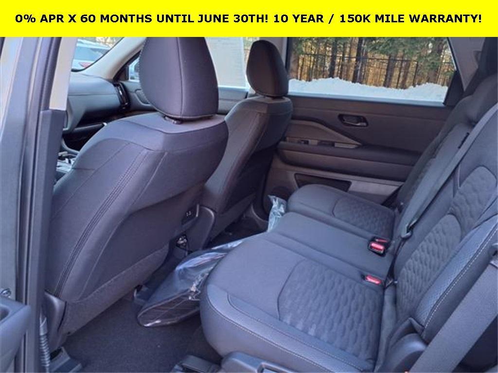 new 2025 Nissan Pathfinder car, priced at $37,867