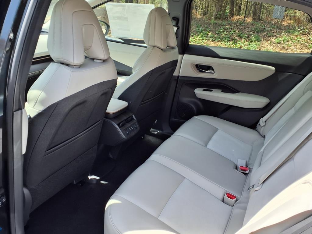 new 2025 Nissan ARIYA car, priced at $39,557