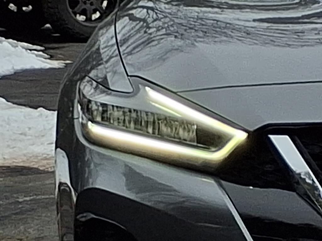 used 2022 Nissan Maxima car, priced at $21,999