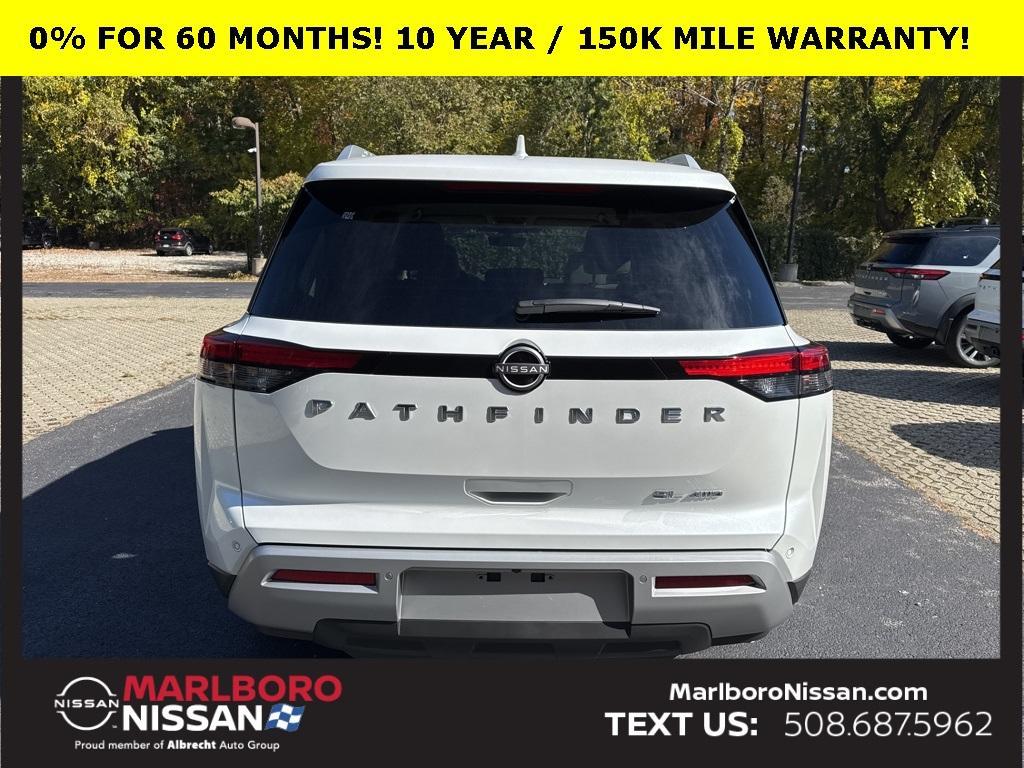 new 2025 Nissan Pathfinder car, priced at $39,055