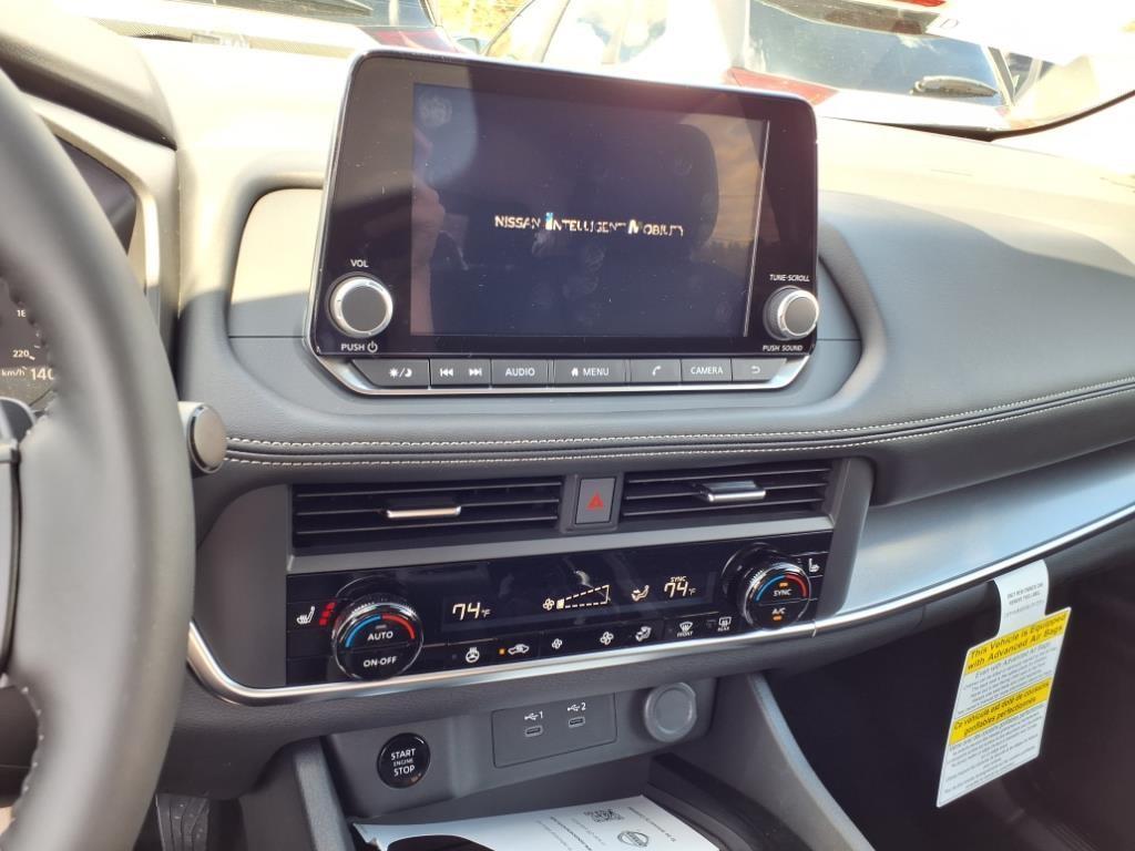 new 2025 Nissan Rogue car, priced at $34,985