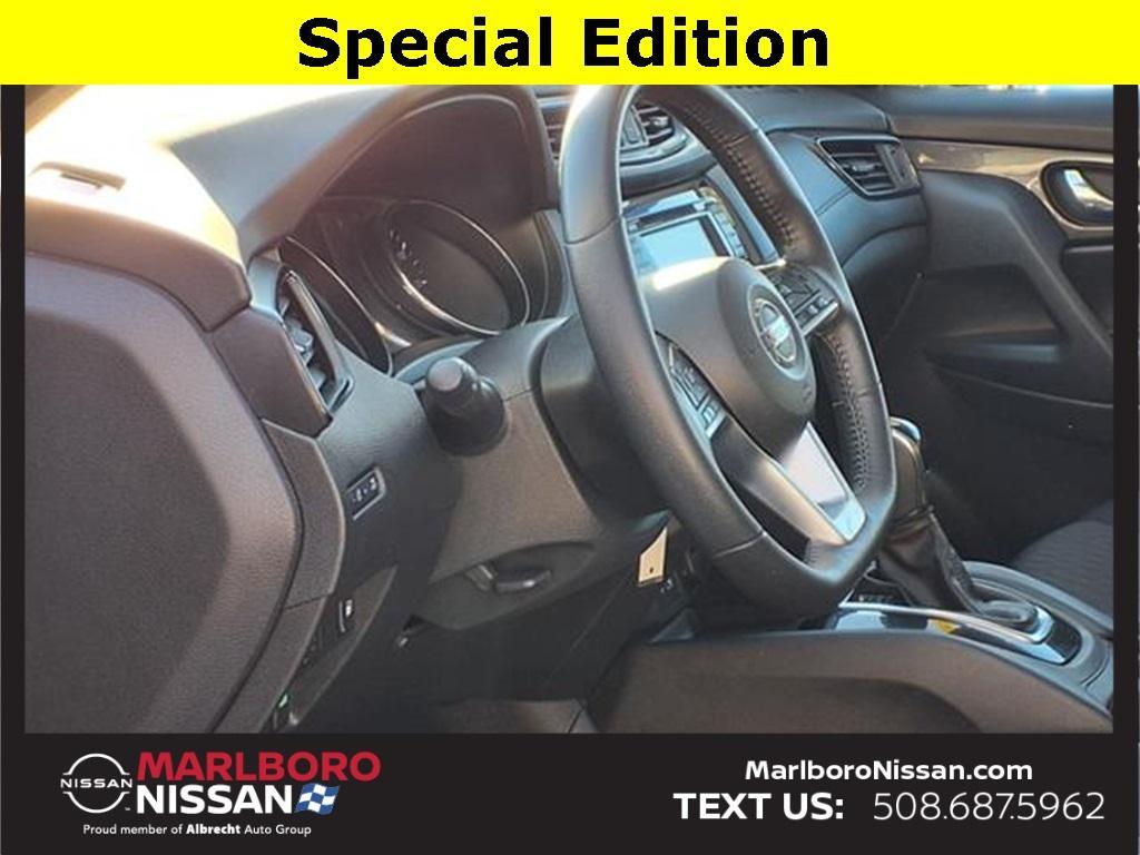 used 2020 Nissan Rogue car, priced at $17,817