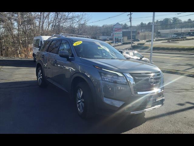 used 2022 Nissan Pathfinder car, priced at $30,487