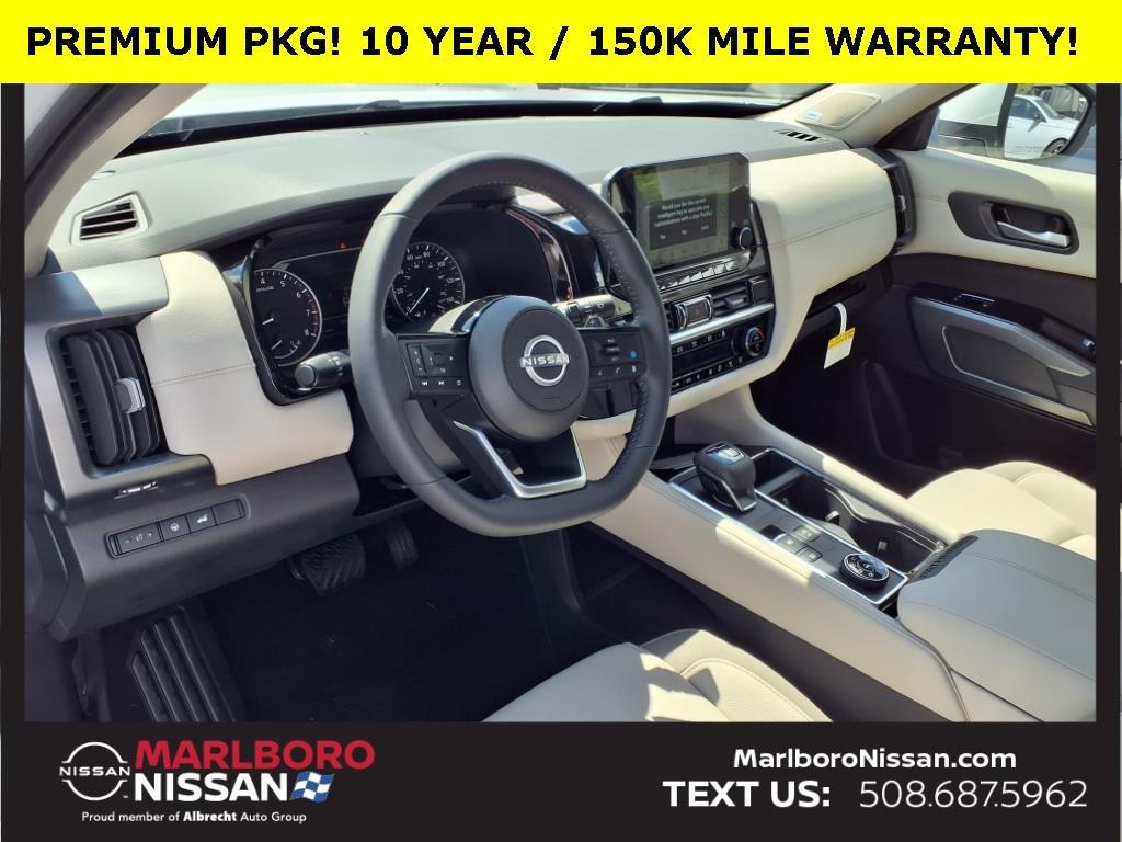 new 2025 Nissan Pathfinder car, priced at $46,730