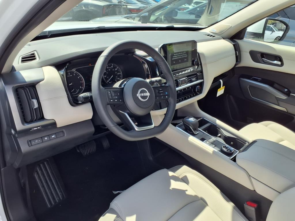 new 2025 Nissan Pathfinder car, priced at $45,230