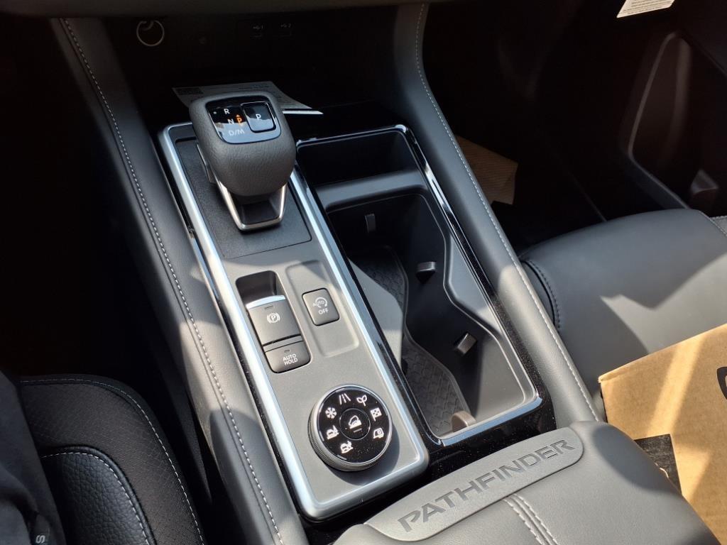 new 2025 Nissan Pathfinder car, priced at $45,083