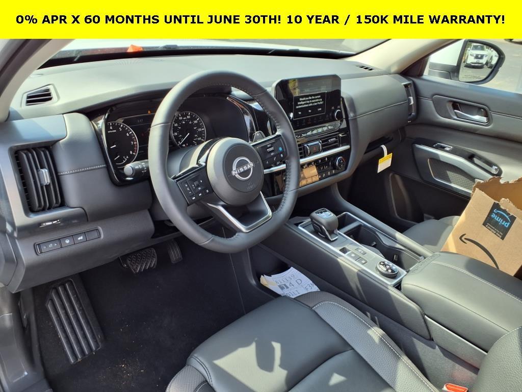 new 2025 Nissan Pathfinder car, priced at $43,583