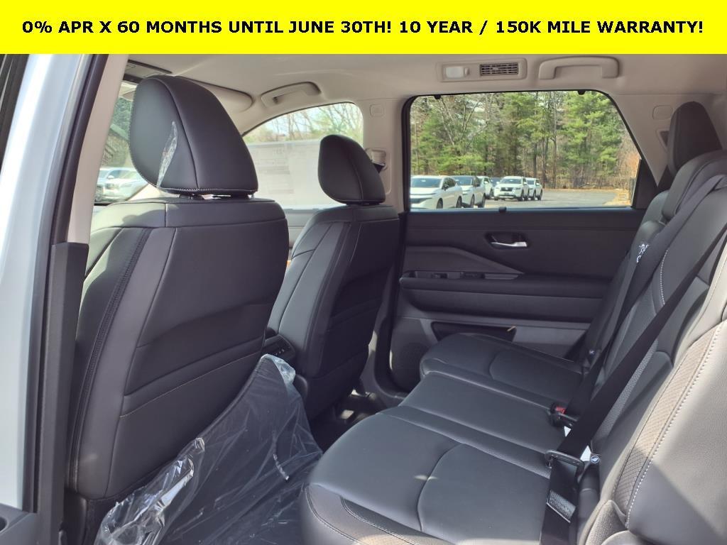 new 2025 Nissan Pathfinder car, priced at $43,583