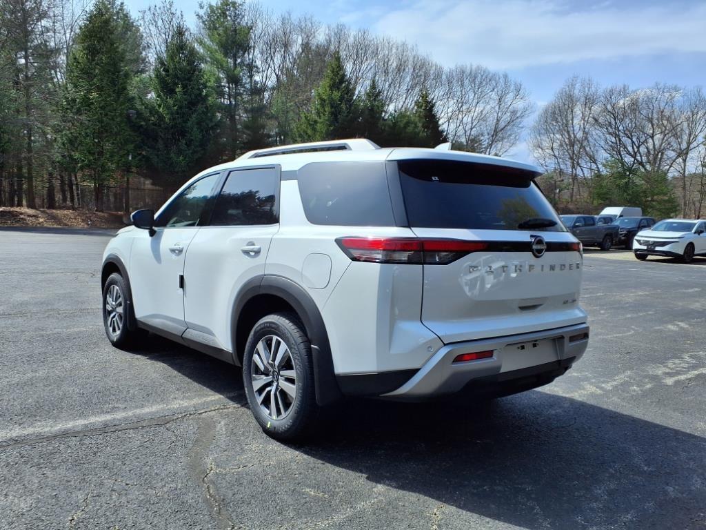 new 2025 Nissan Pathfinder car, priced at $45,083
