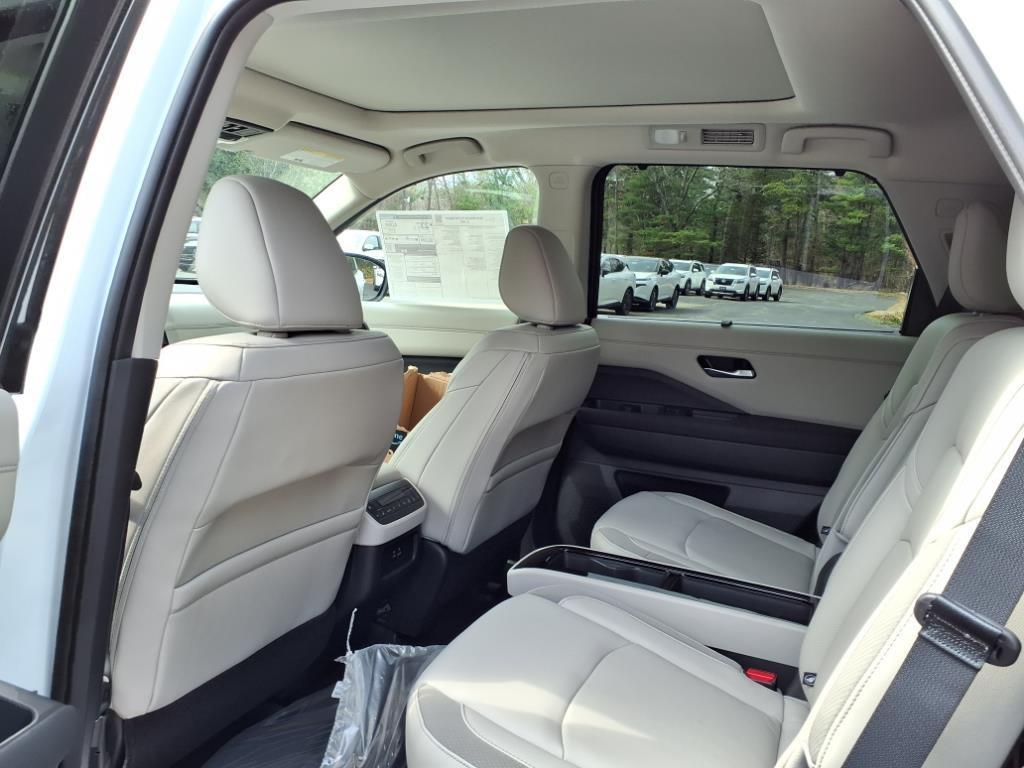 new 2025 Nissan Pathfinder car, priced at $45,230