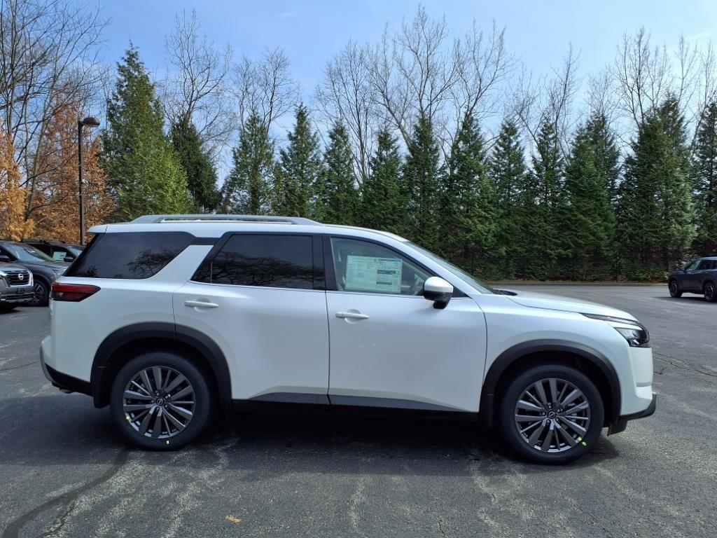 new 2025 Nissan Pathfinder car, priced at $45,230