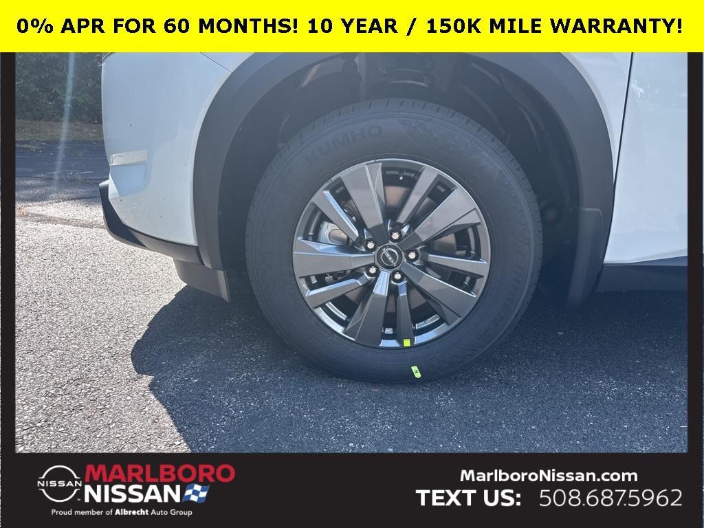 new 2025 Nissan Pathfinder car, priced at $42,571