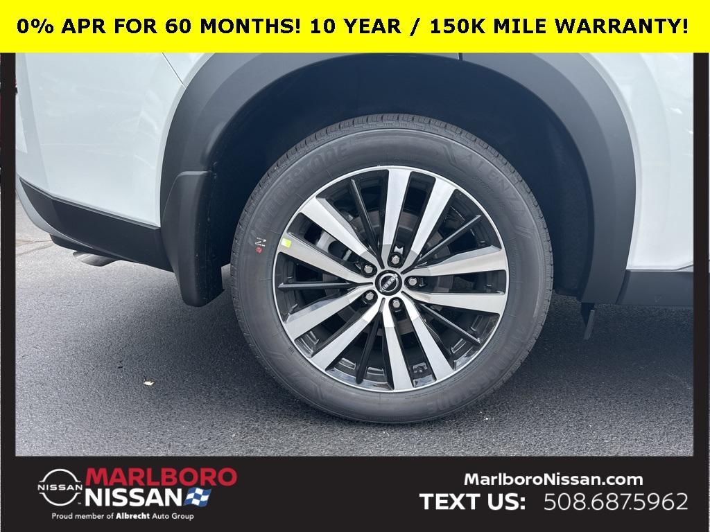 new 2025 Nissan Pathfinder car, priced at $52,022