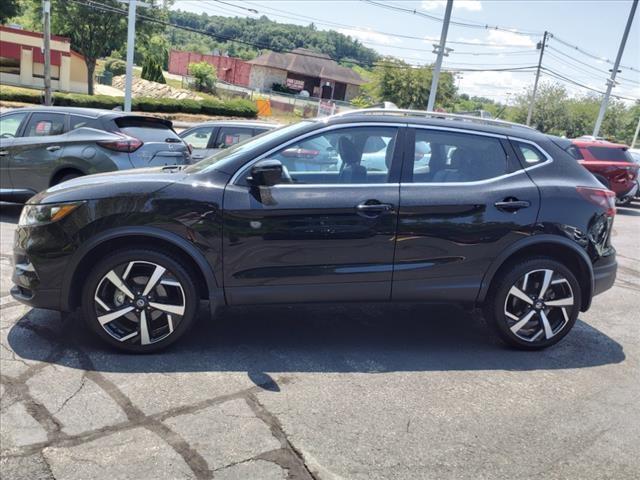 used 2022 Nissan Rogue Sport car, priced at $25,999