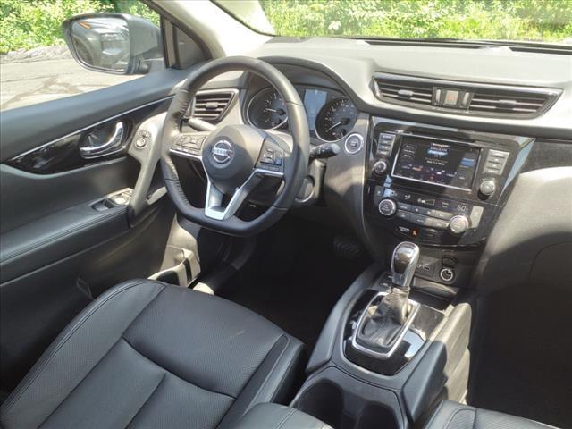 used 2022 Nissan Rogue Sport car, priced at $25,999