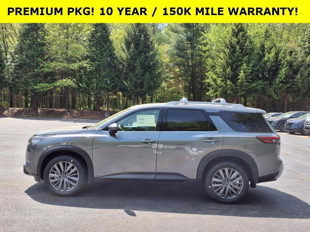 new 2025 Nissan Pathfinder car, priced at $46,631
