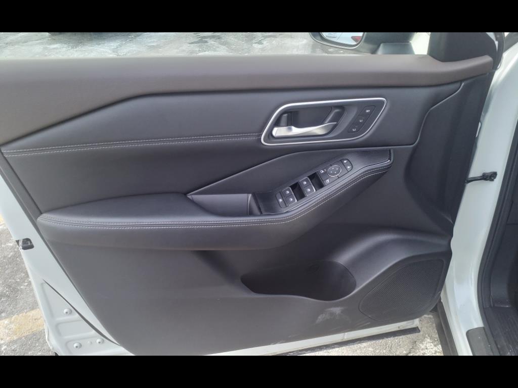 used 2022 Nissan Rogue car, priced at $26,987
