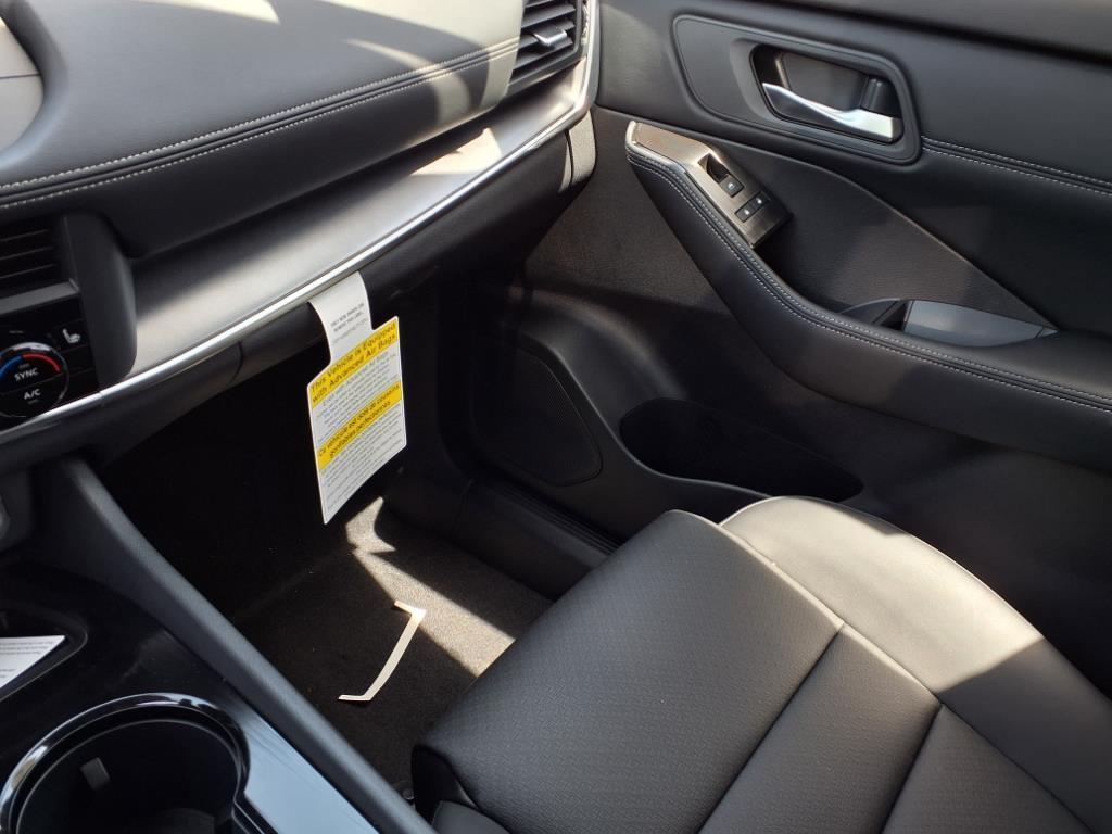 new 2025 Nissan Rogue car, priced at $34,985