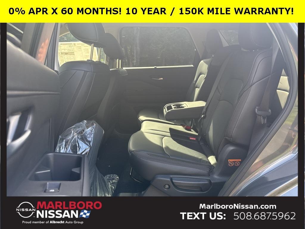 new 2025 Nissan Pathfinder car, priced at $40,191