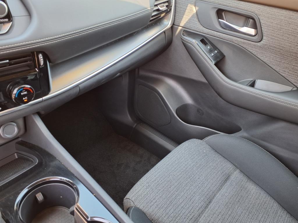 used 2022 Nissan Rogue car, priced at $24,989