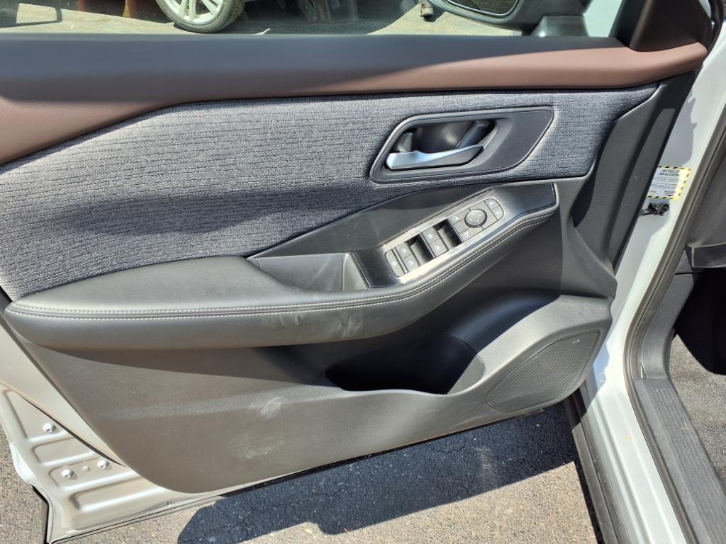 used 2022 Nissan Rogue car, priced at $24,989