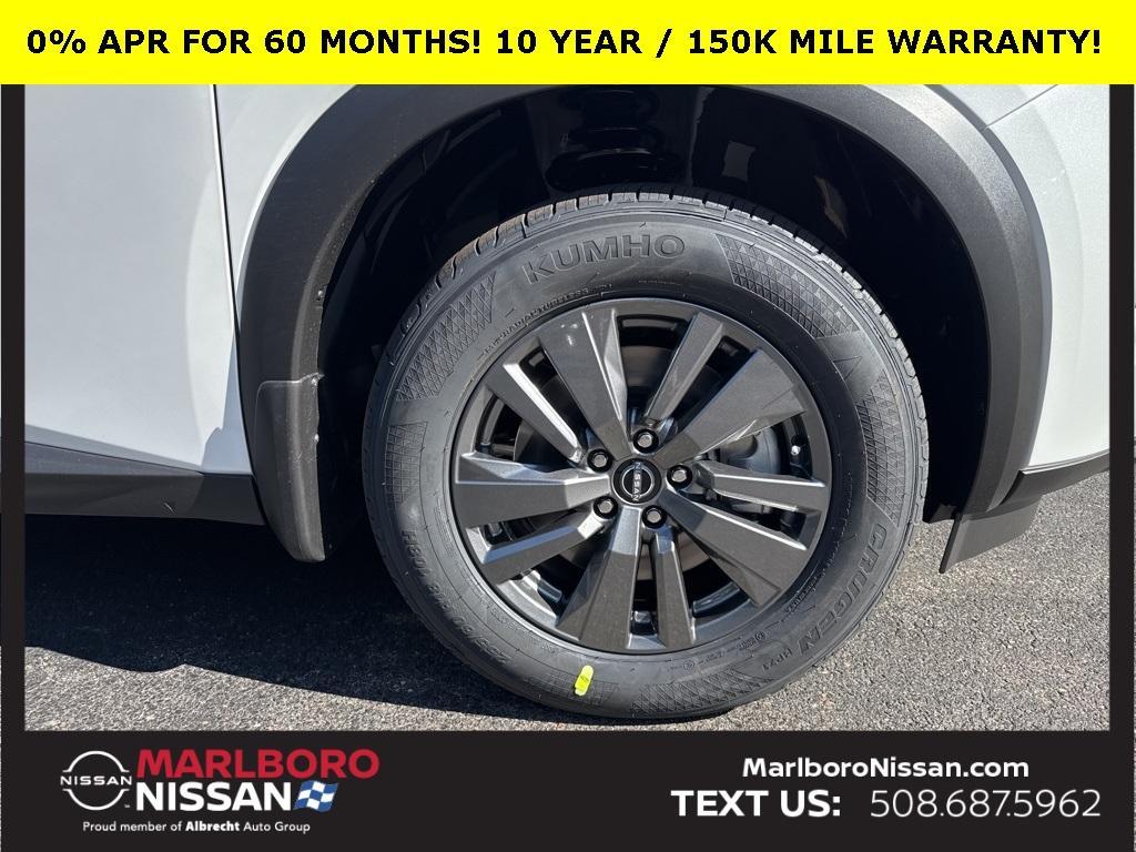 new 2025 Nissan Pathfinder car, priced at $38,439