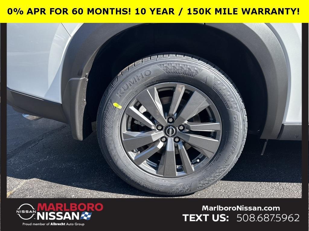 new 2025 Nissan Pathfinder car, priced at $38,439