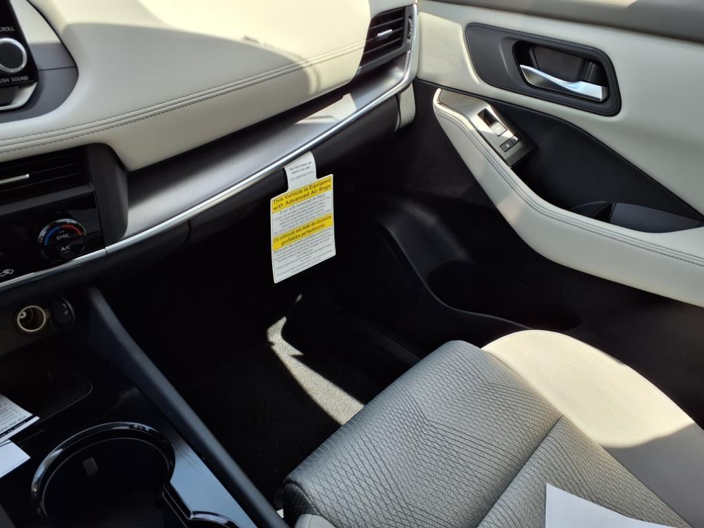 new 2025 Nissan Rogue car, priced at $33,534