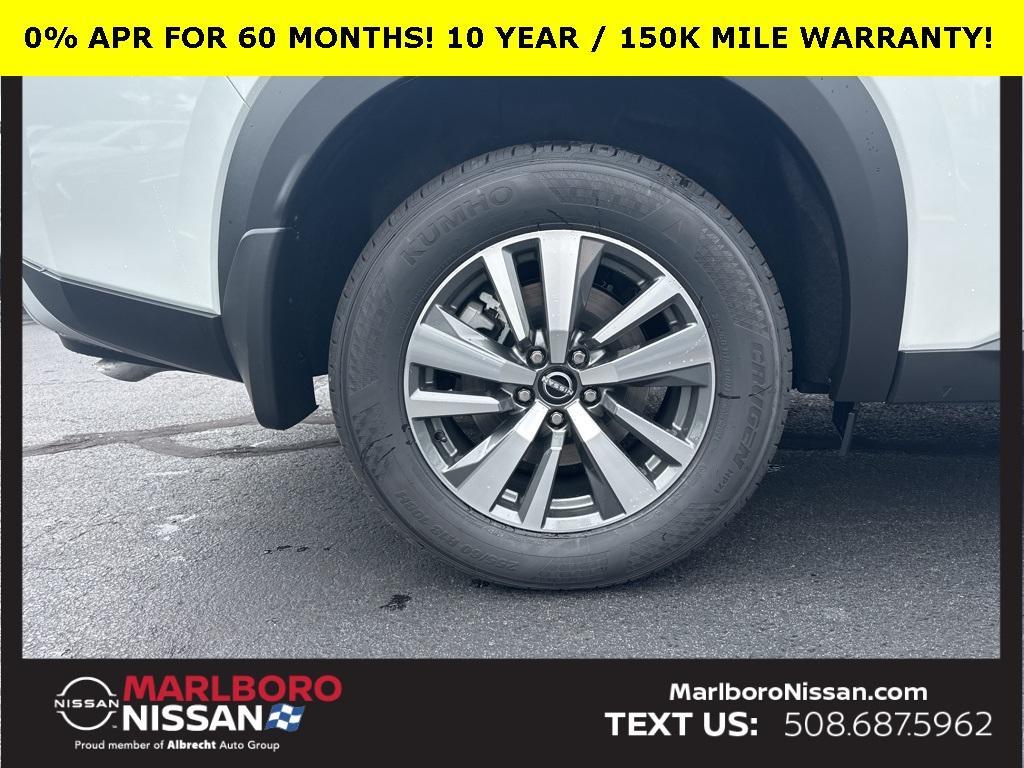 new 2025 Nissan Pathfinder car, priced at $45,591
