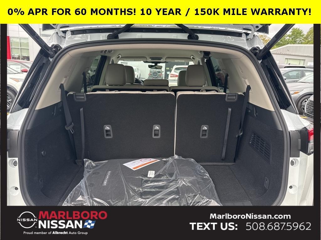new 2025 Nissan Pathfinder car, priced at $45,591